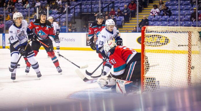 Royals score late to win against Rockets