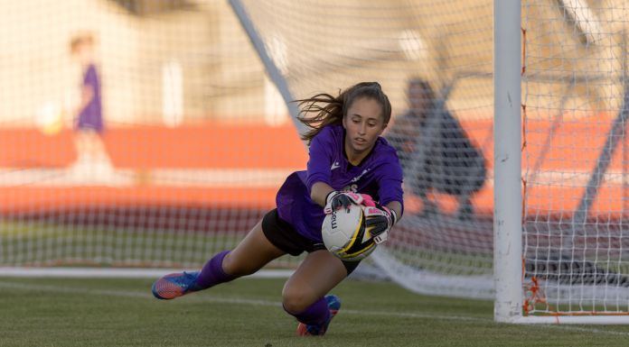 Victoria’s Lidstone named U SPORTS Soccer Players of the Week